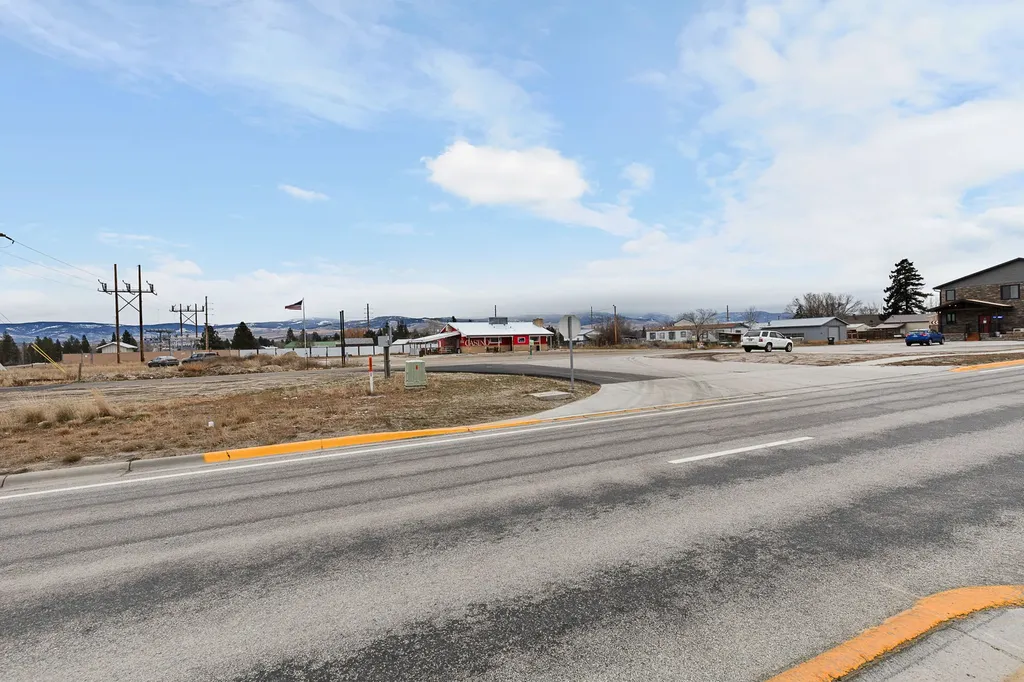 2420 Railroad Avenue Victor MT 59875