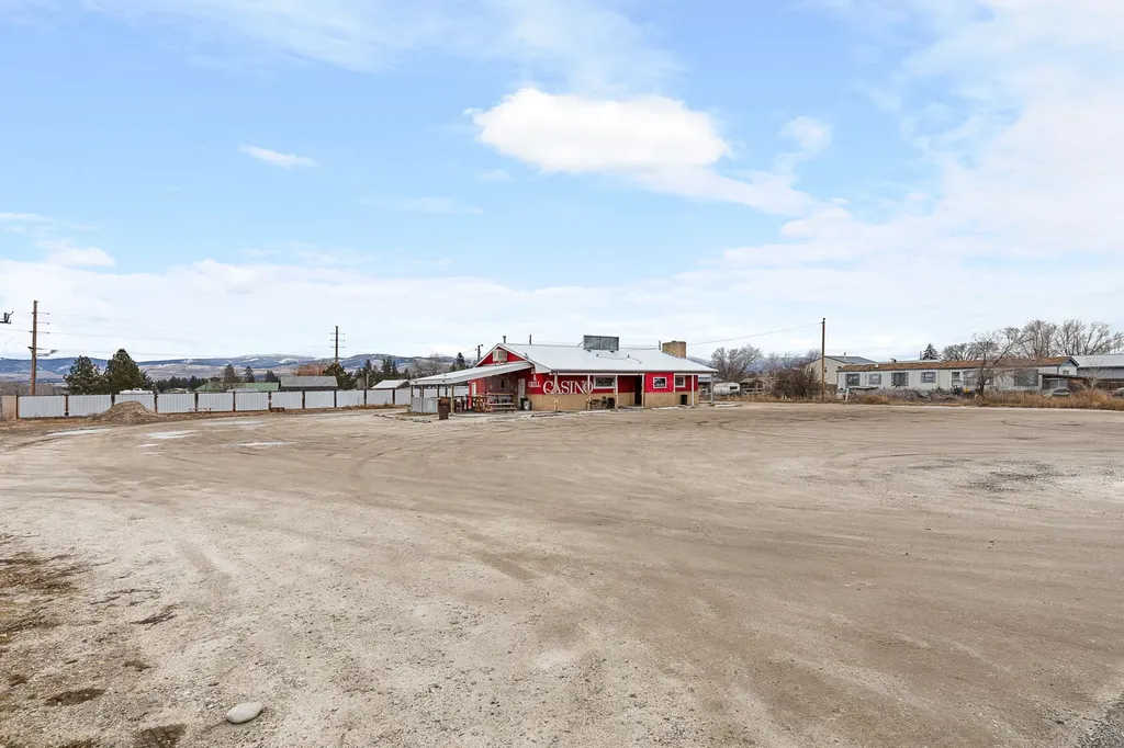 2420 Railroad Avenue Victor MT 59875