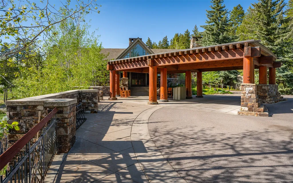 165 Woodland Star Circle Whitefish MT 59937