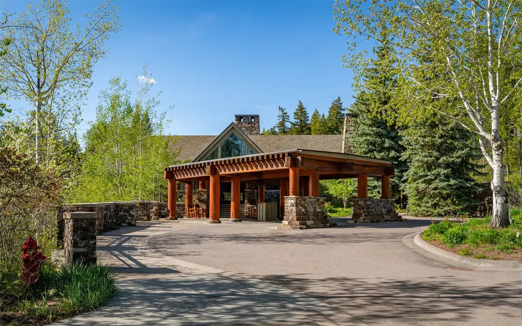 165 Woodland Star Circle Whitefish MT 59937