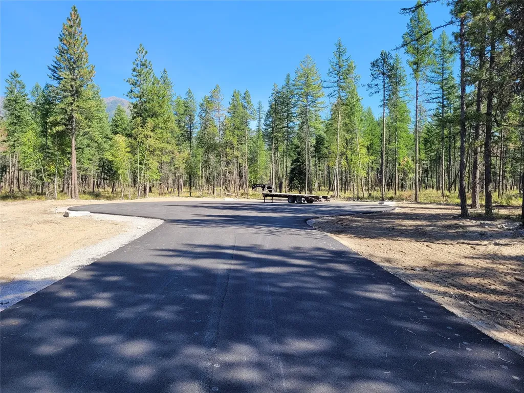 15 Snowy Owl Lane Bigfork MT 59911