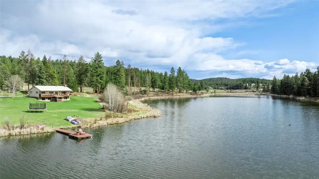 4964 Us Highway 93 S Eureka MT 59917