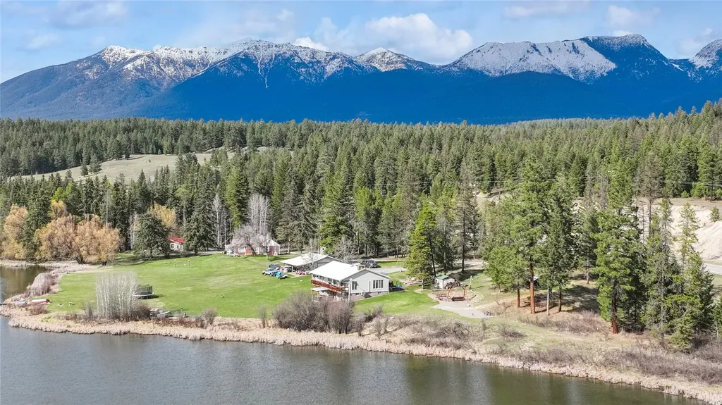 4964 Us Highway 93 S Eureka MT 59917