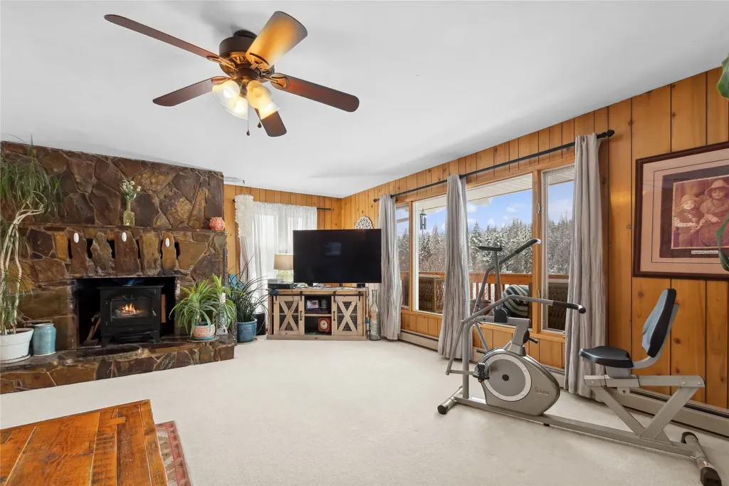 4964 Us Highway 93 S Eureka MT 59917