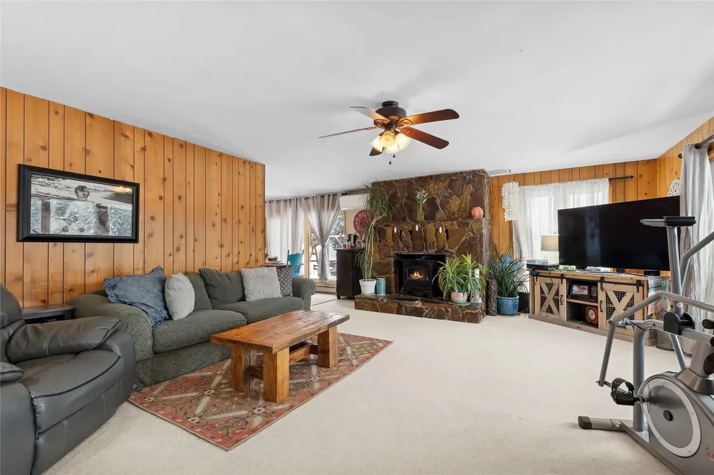 4964 Us Highway 93 S Eureka MT 59917