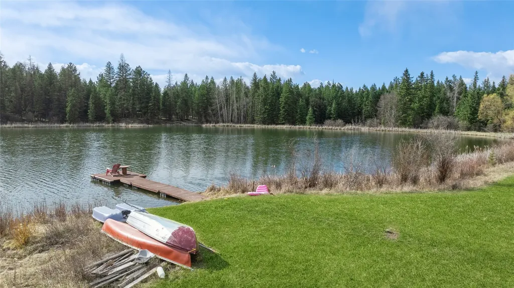 4964 Us Highway 93 S Eureka MT 59917