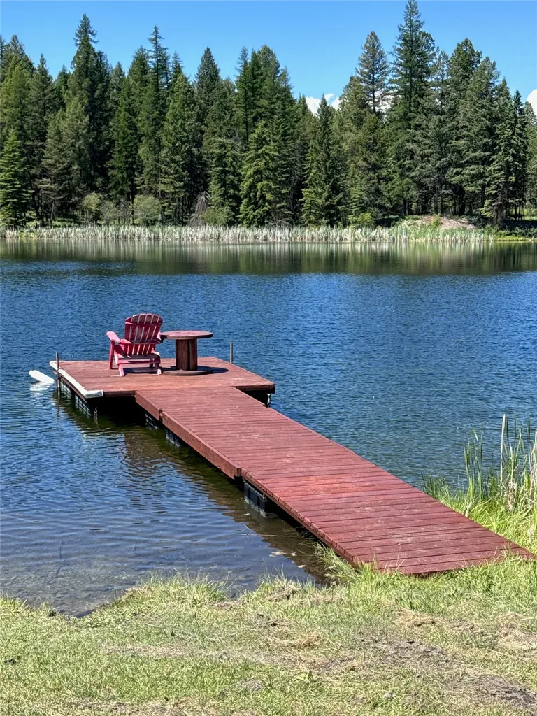 4964 Us Highway 93 S Eureka MT 59917