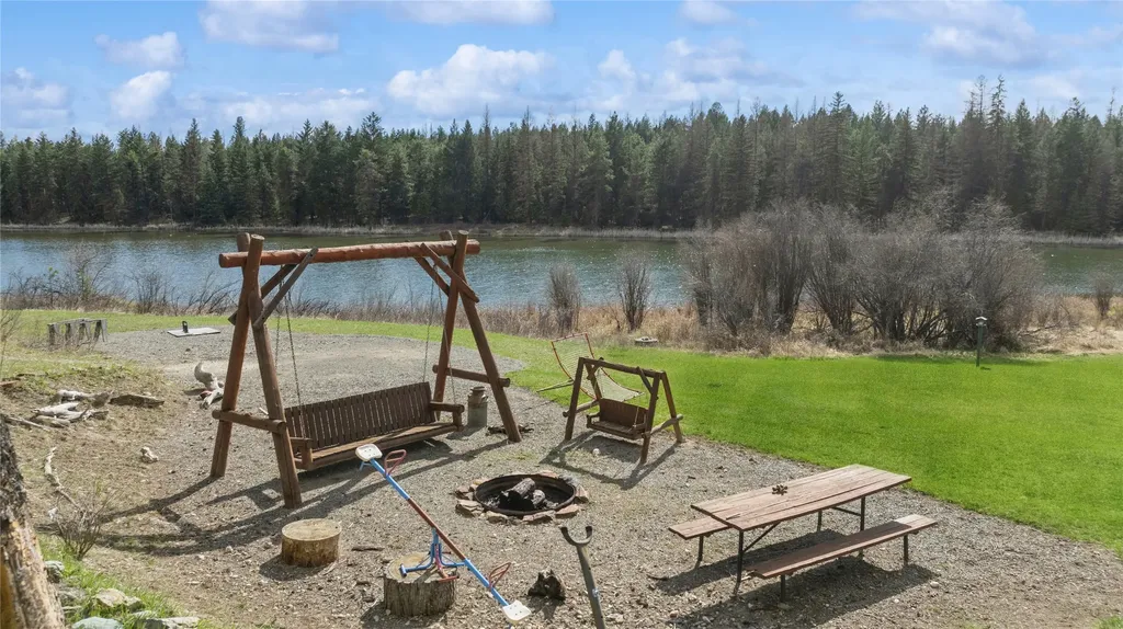 4964 Us Highway 93 S Eureka MT 59917