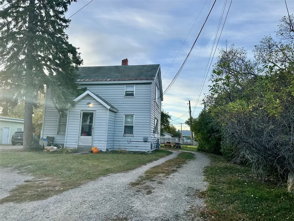 824 8th Street W Kalispell MT 59901