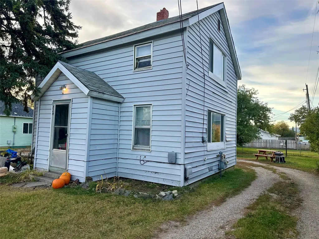 824 8th Street W Kalispell MT 59901