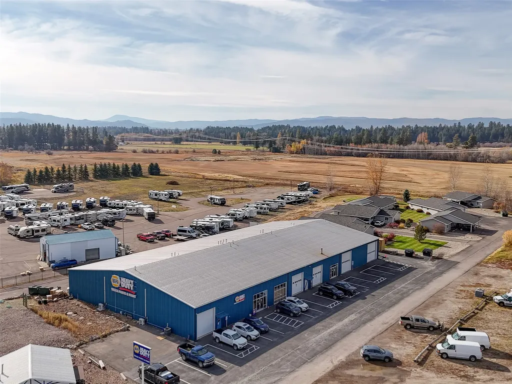 28 Round Boy Court Kalispell MT 59901