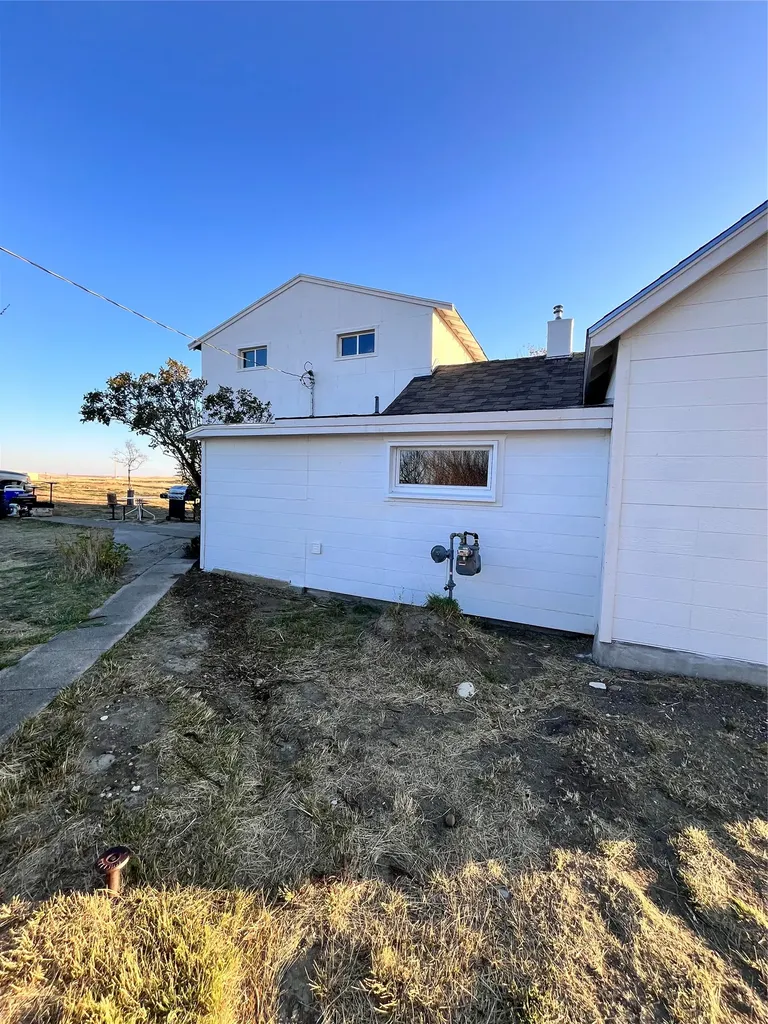 534 And 546 Wolf Avenue Sweet Grass MT 59484