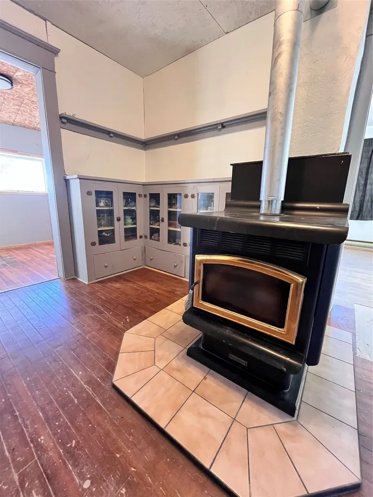 534 And 546 Wolf Avenue Sweet Grass MT 59484