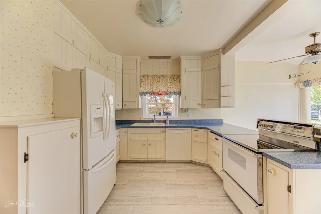 132 N Walnut Street Townsend MT 59644