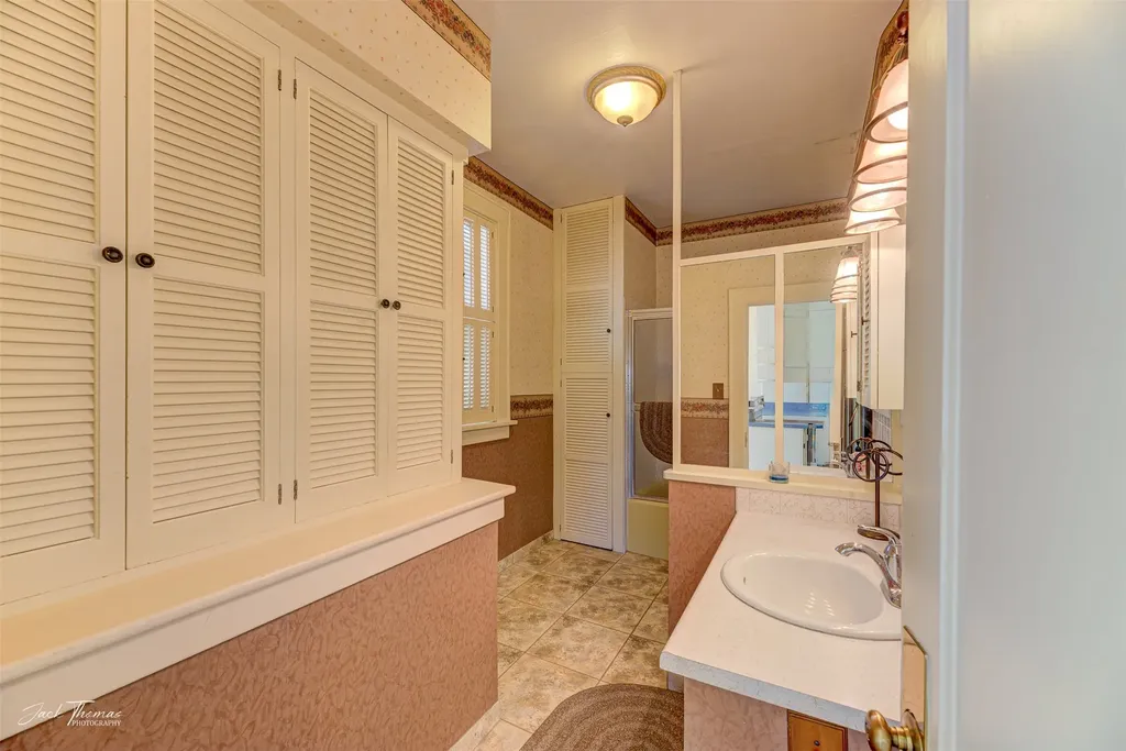 132 N Walnut Street Townsend MT 59644