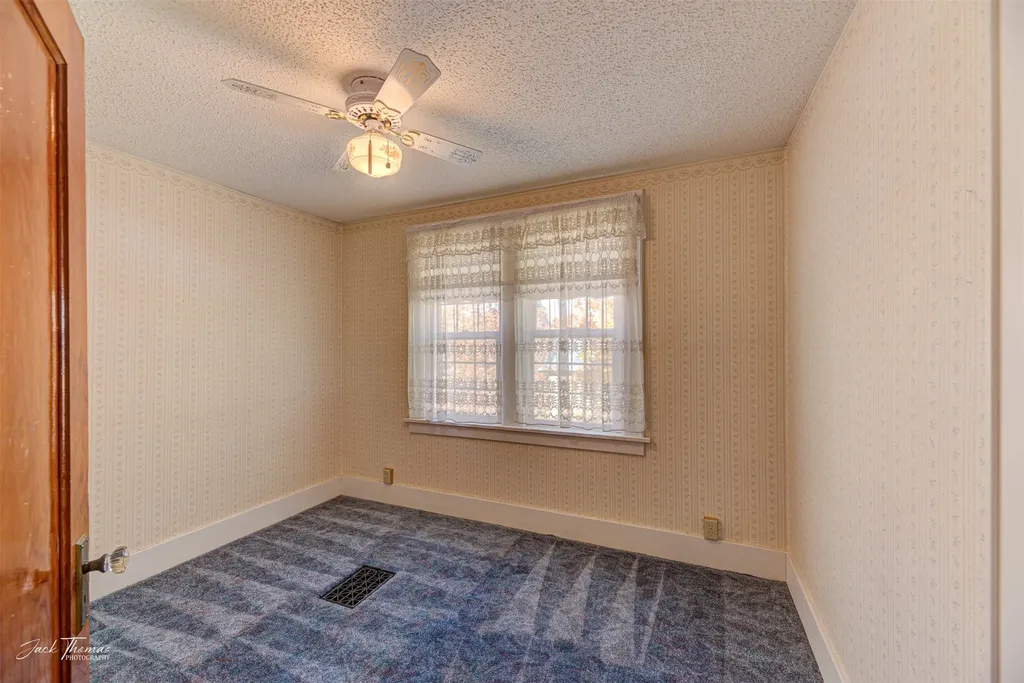 132 N Walnut Street Townsend MT 59644