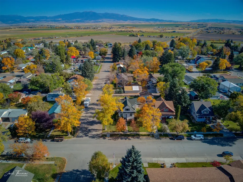 132 N Walnut Street Townsend MT 59644