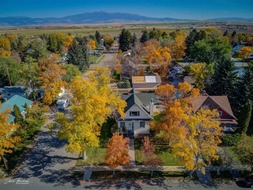 132 N Walnut Street Townsend MT 59644