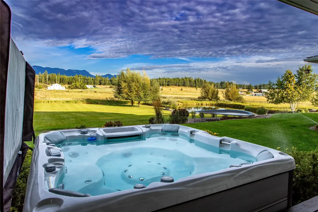 5110-5116 Mt Highway 35 Kalispell MT 59901
