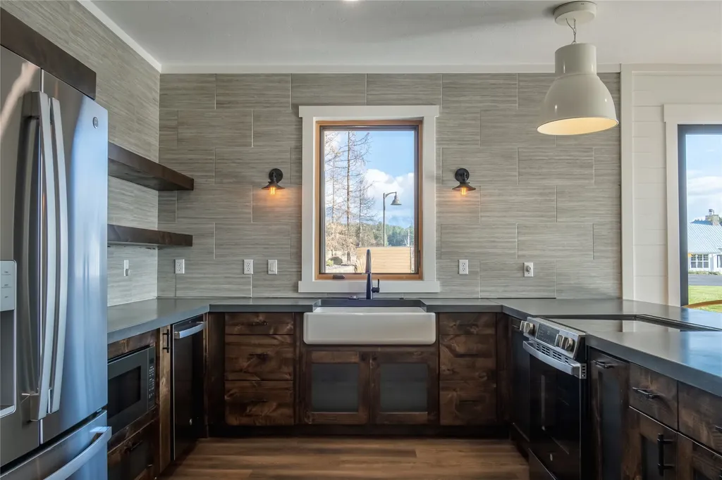 5110-5116 Mt Highway 35 Kalispell MT 59901