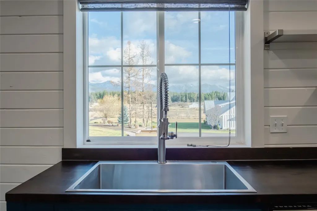 5110-5116 Mt Highway 35 Kalispell MT 59901