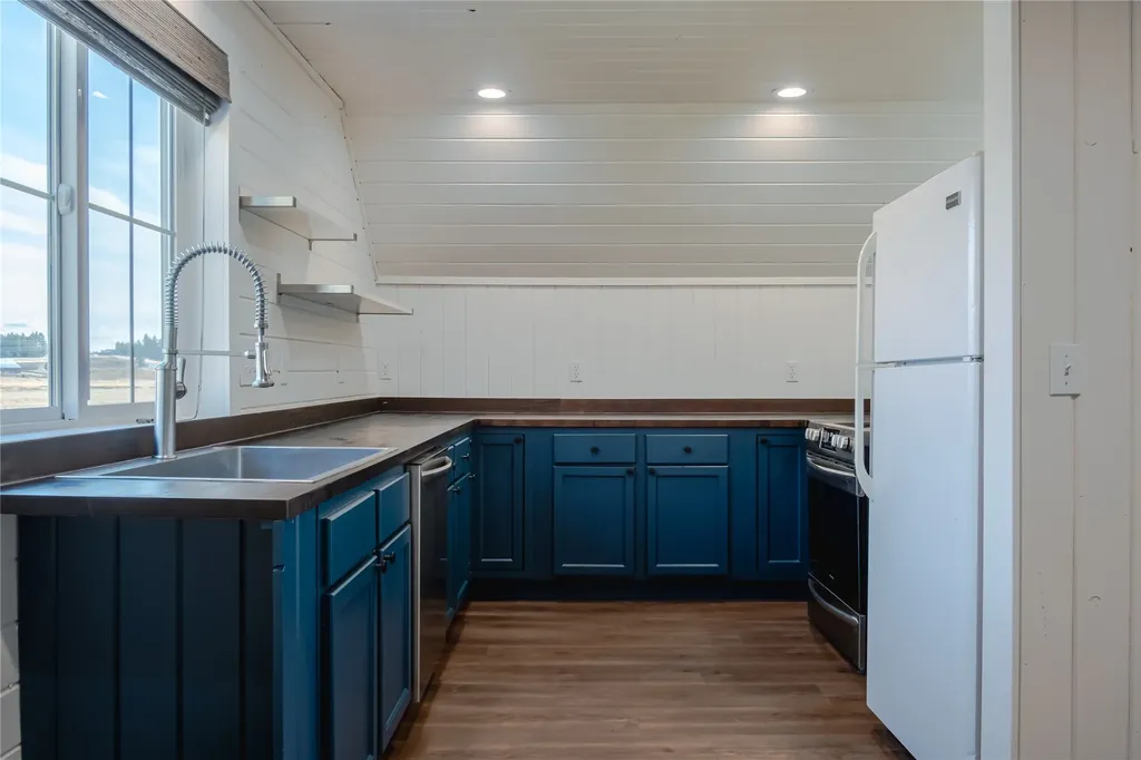 5110-5116 Mt Highway 35 Kalispell MT 59901