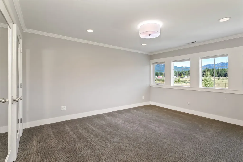 5110-5116 Mt Highway 35 Kalispell MT 59901
