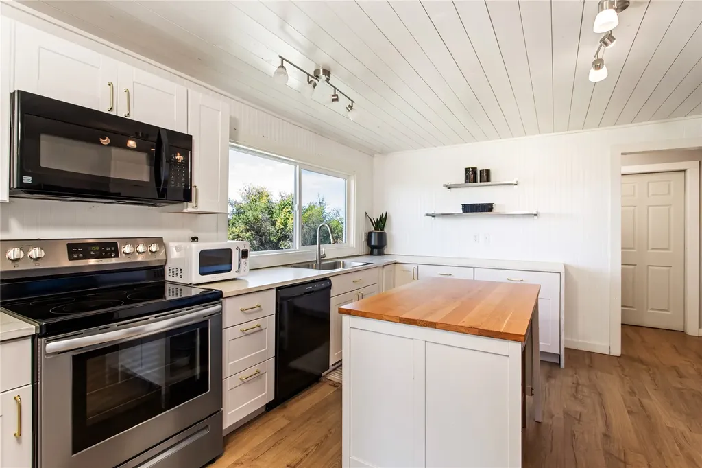 5110-5116 Mt Highway 35 Kalispell MT 59901