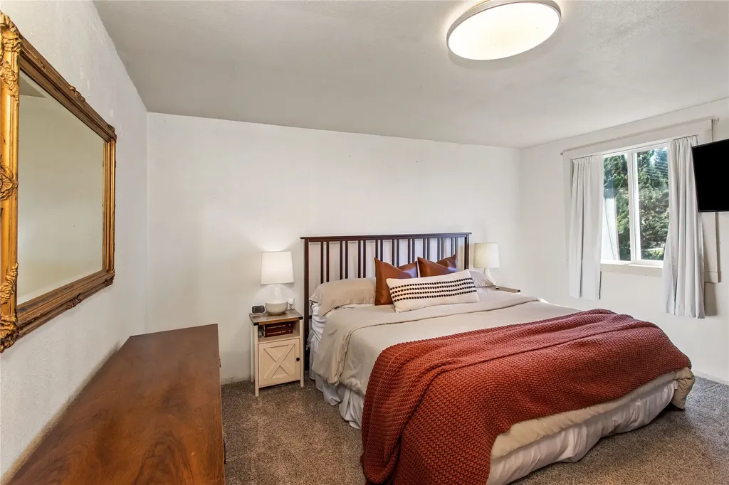 5110-5116 Mt Highway 35 Kalispell MT 59901