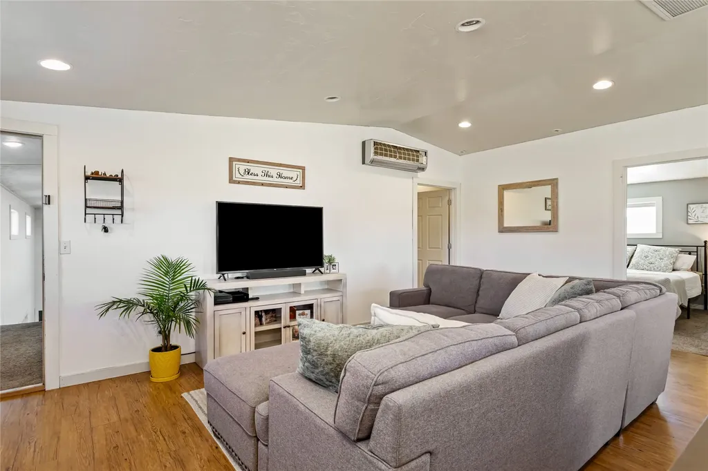 5110-5116 Mt Highway 35 Kalispell MT 59901