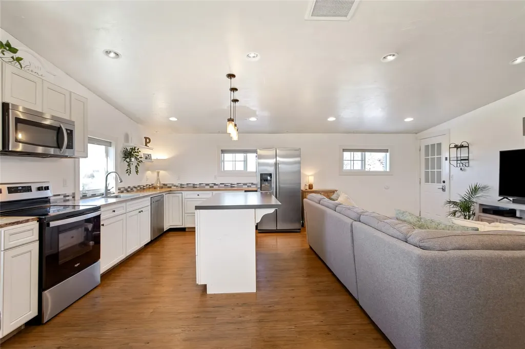 5110-5116 Mt Highway 35 Kalispell MT 59901