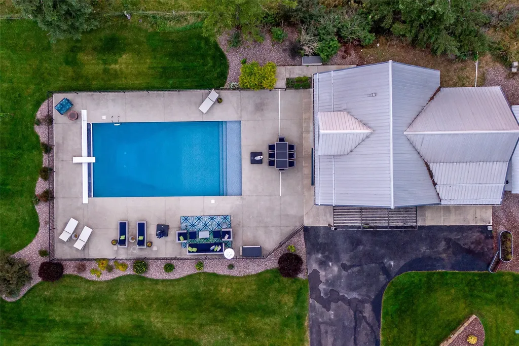 5110-5116 Mt Highway 35 Kalispell MT 59901