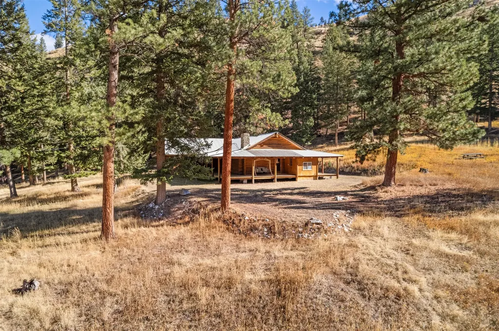 5770 Us Highway 93 S Sula MT 59871