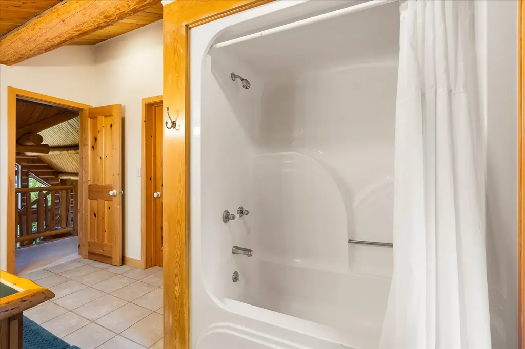 9670 North Fork Road Polebridge MT 59928