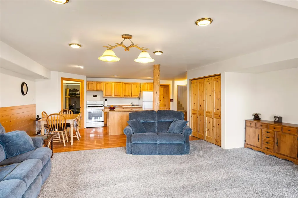 9670 North Fork Road Polebridge MT 59928