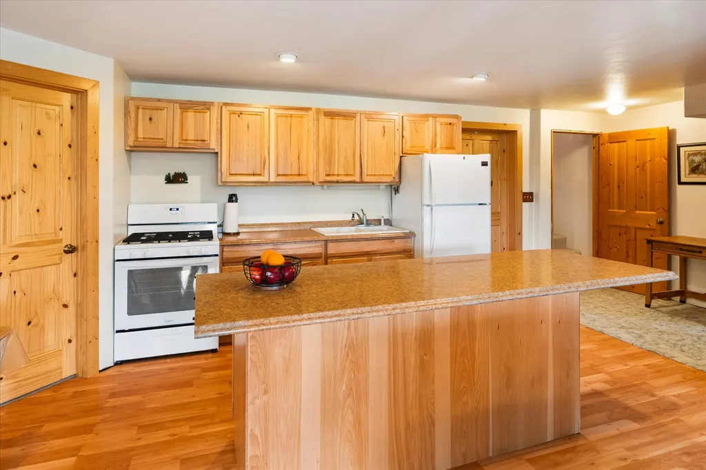 9670 North Fork Road Polebridge MT 59928