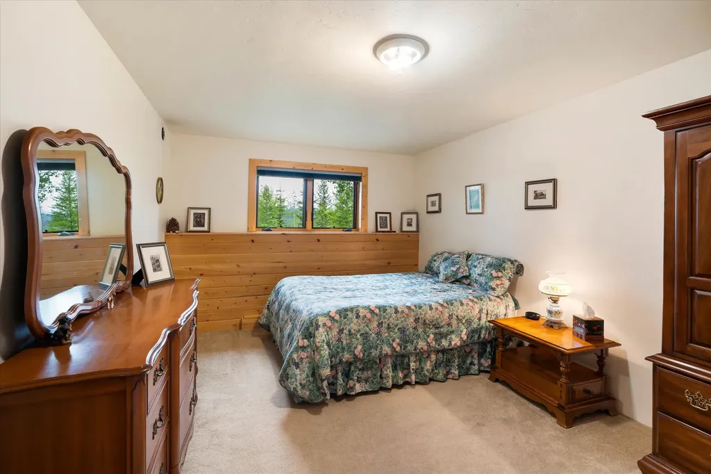 9670 North Fork Road Polebridge MT 59928
