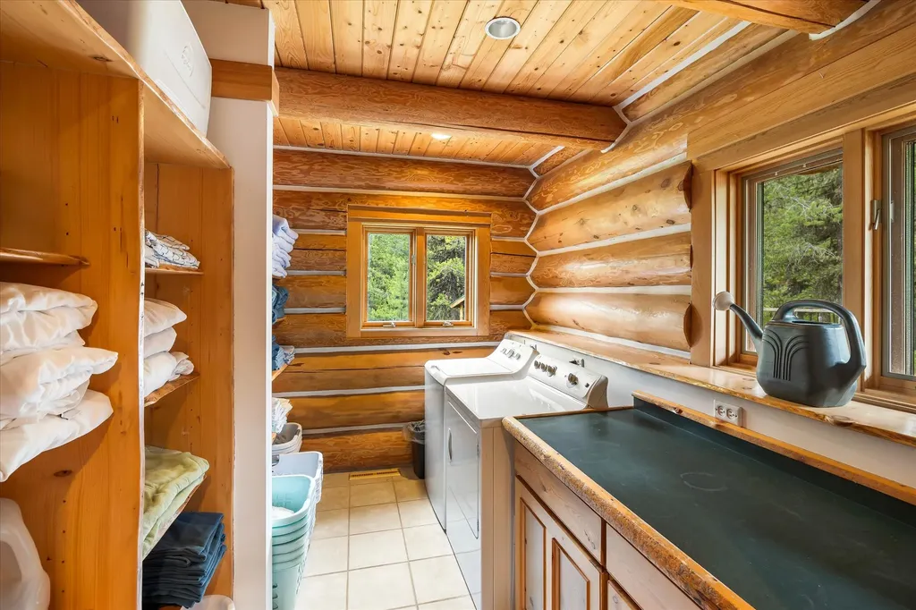 9670 North Fork Road Polebridge MT 59928