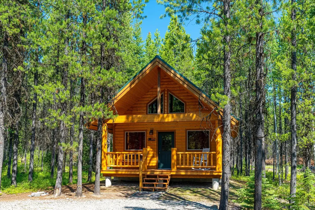 9670 North Fork Road Polebridge MT 59928
