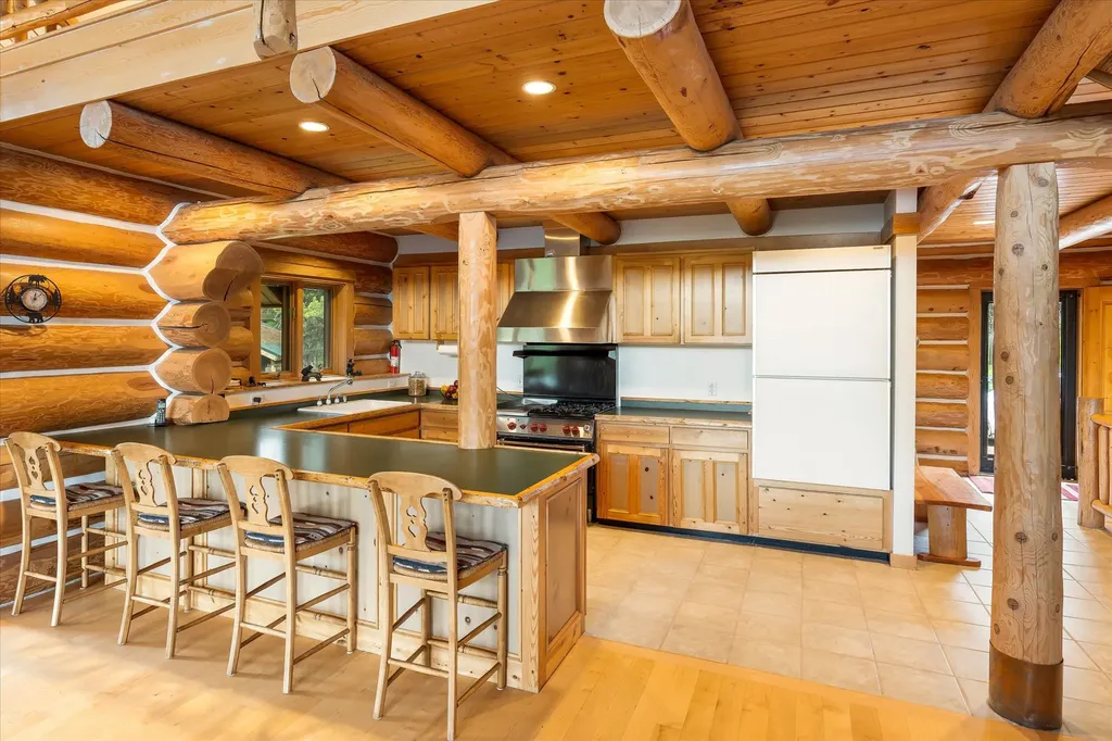 9670 North Fork Road Polebridge MT 59928