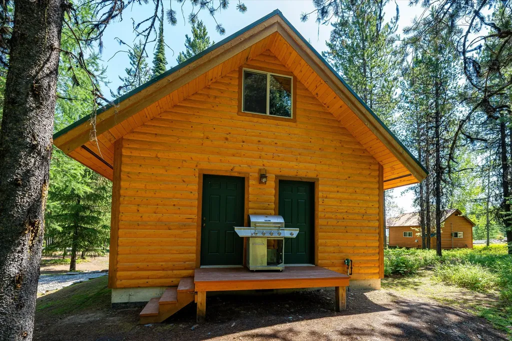 9670 North Fork Road Polebridge MT 59928