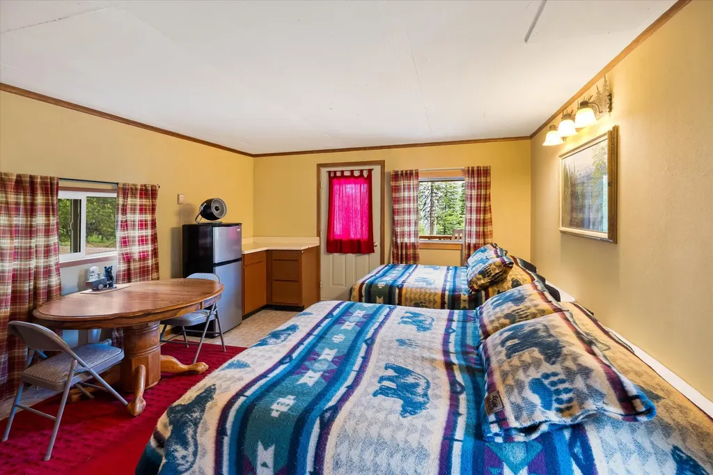 9670 North Fork Road Polebridge MT 59928