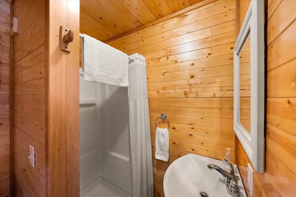 9670 North Fork Road Polebridge MT 59928