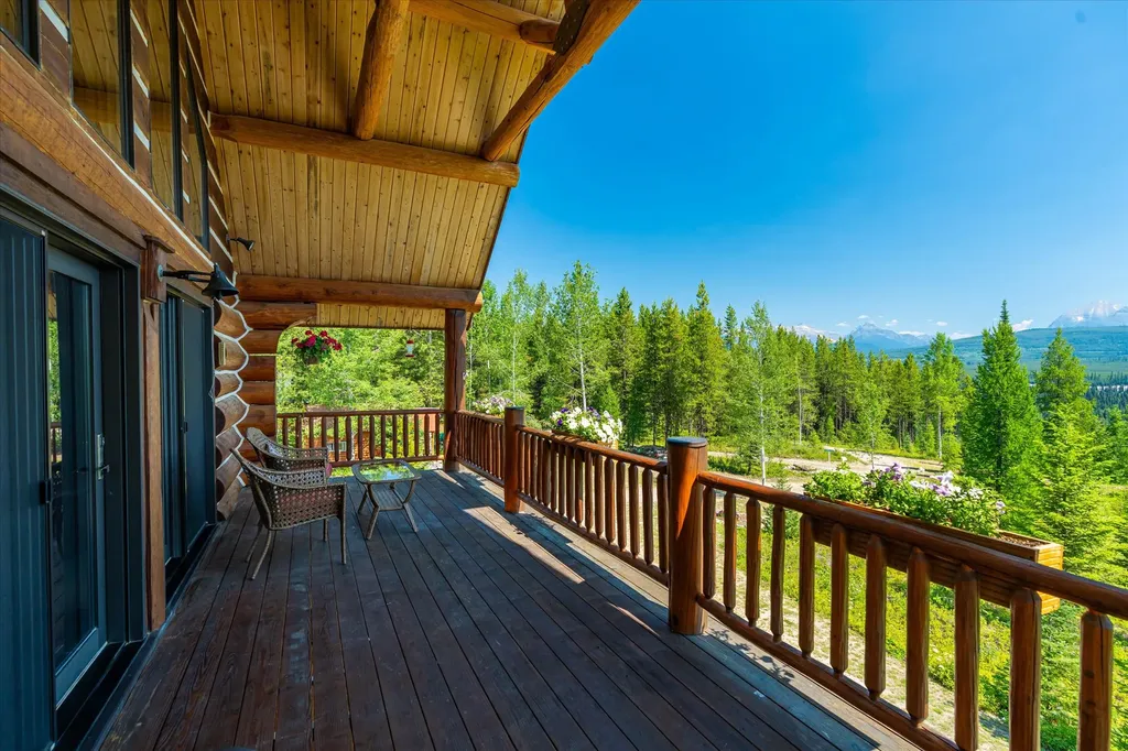 9670 North Fork Road Polebridge MT 59928