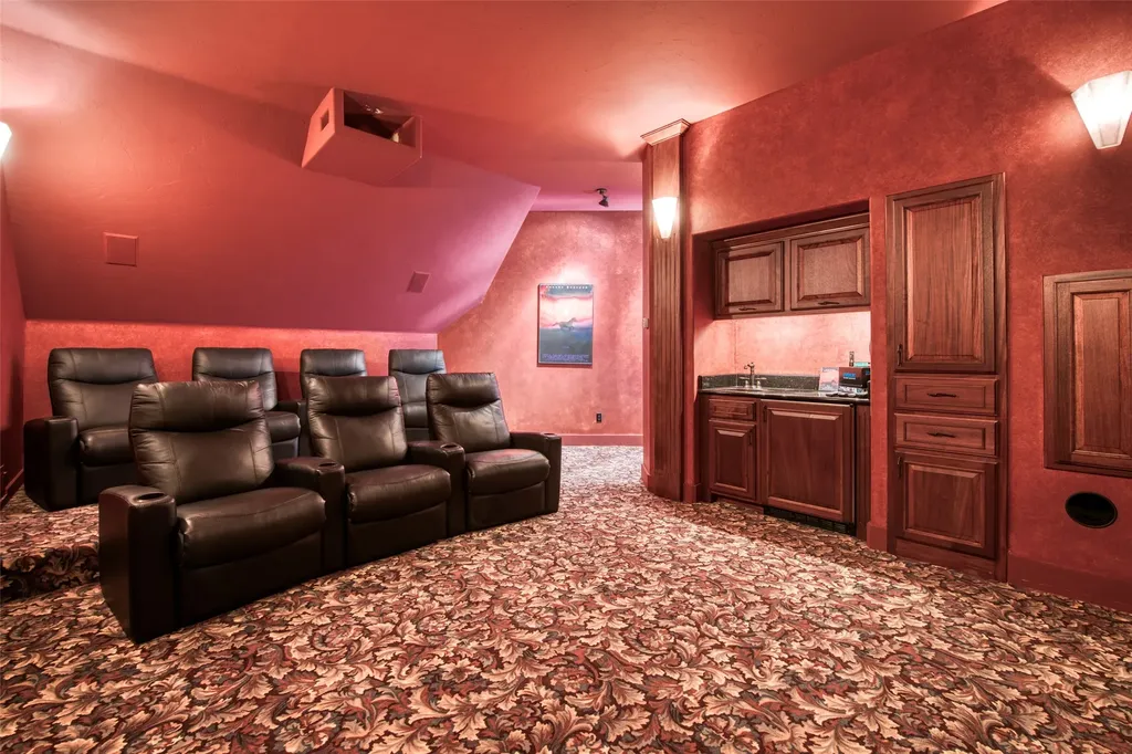 406 Chief Joseph Trail Darby MT 59829