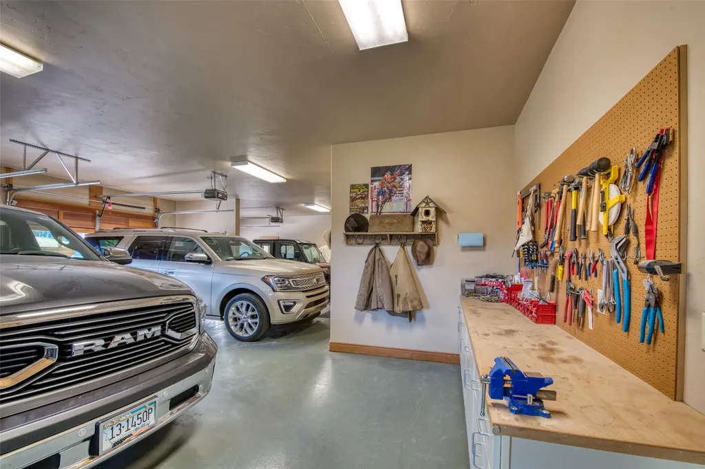 406 Chief Joseph Trail Darby MT 59829