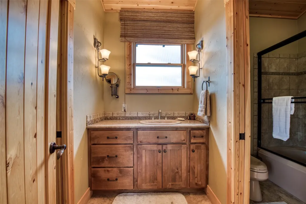 406 Chief Joseph Trail Darby MT 59829