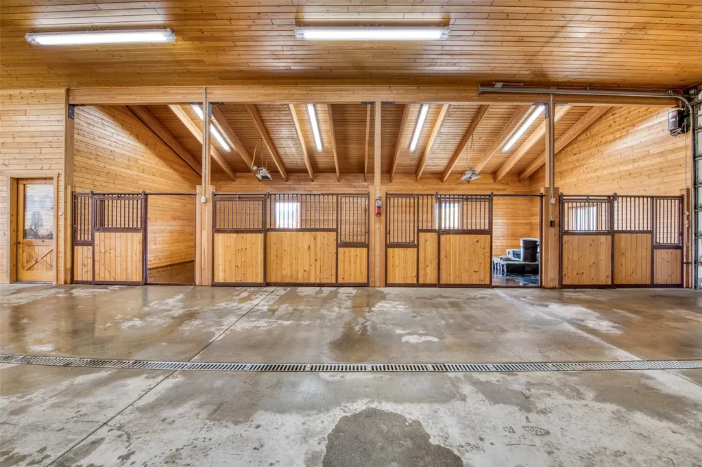 406 Chief Joseph Trail Darby MT 59829