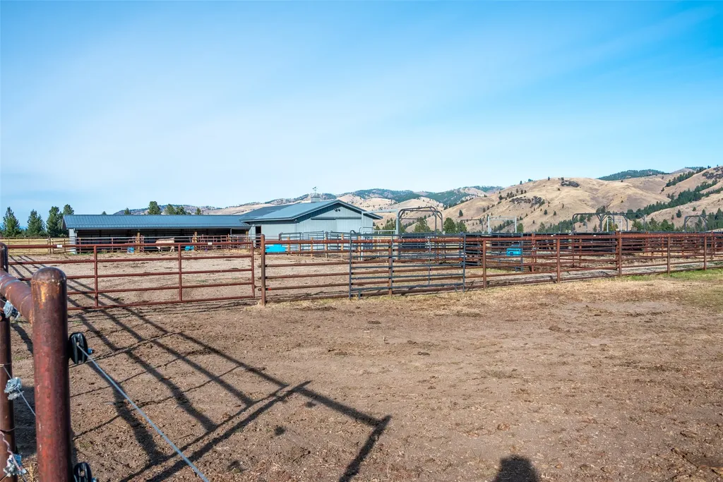 406 Chief Joseph Trail Darby MT 59829