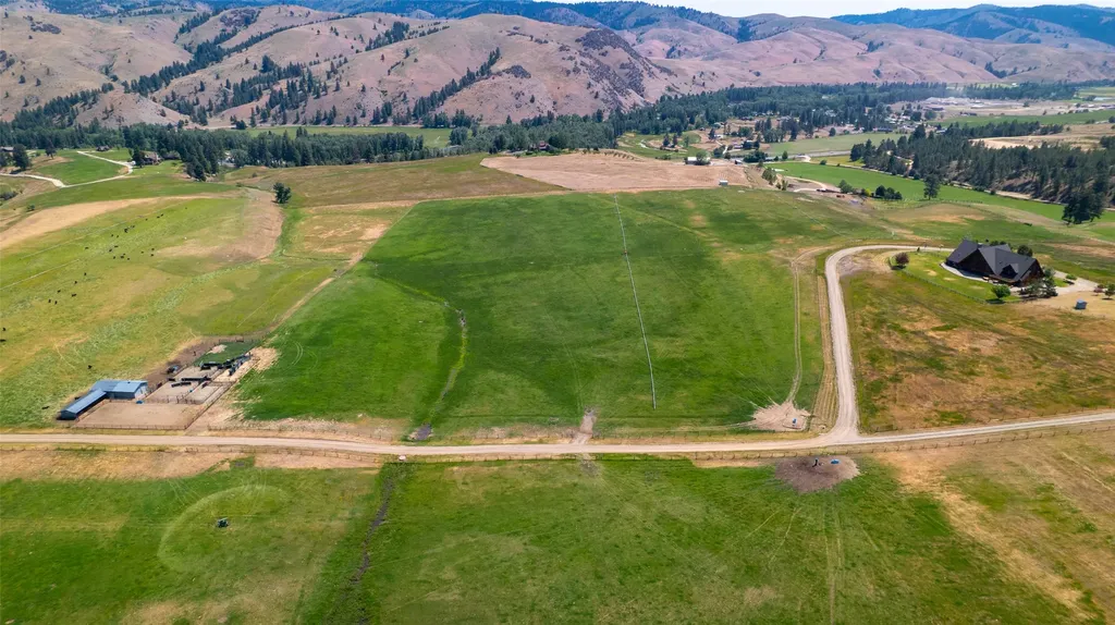 406 Chief Joseph Trail Darby MT 59829